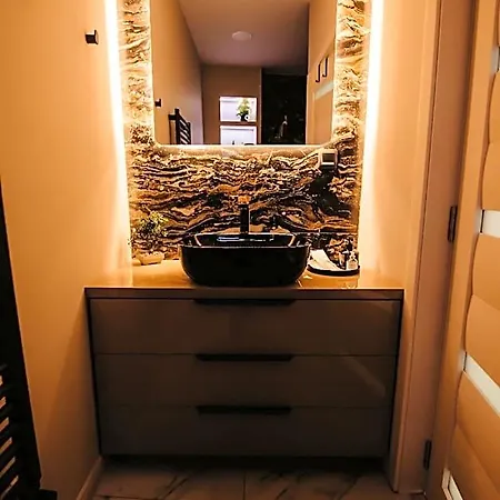 Onyx Luxury Bedroom 5* Κλουζ-Ναπόκα