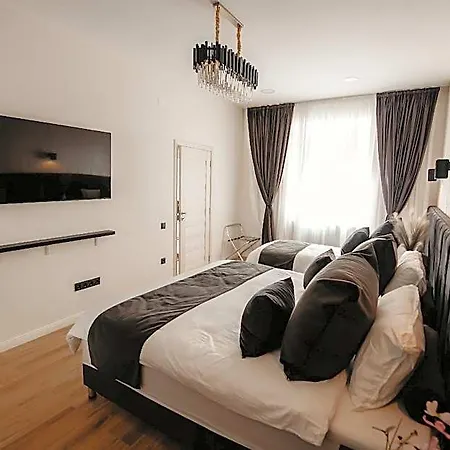 Onyx Luxury Bedroom