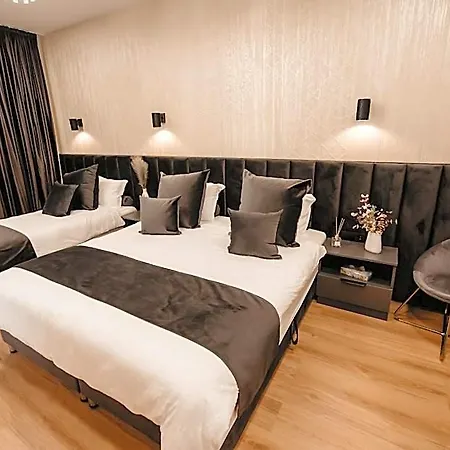 Onyx Luxury Bedroom Κλουζ-Ναπόκα